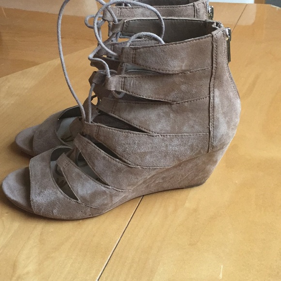 Sam Edelman - Picture 2 of 2